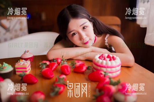GIRLT果团网-莫雅淇 GIRLT果团网 - 再次在线确认,莫雅淇在泳装美图里的身材没在打折,真过份!