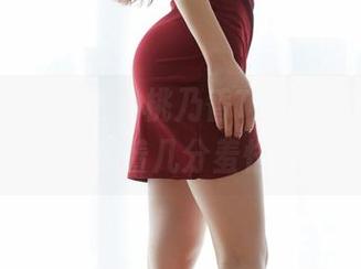 MiiTao蜜桃社 – 桃乃香Tina的镂空，全套图集里藏着几分羞怯与不羁。