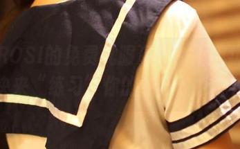 找到ROSI的免费礼服资源，不用犹豫，快来“练习”你的走红毯技能！