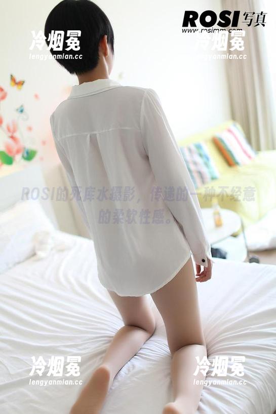 ROSI ROSI的死库水摄影,传递的一种不经意的柔软性感。