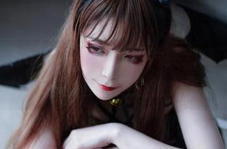 哎呀，Sakiiii翎柒的图片更新来了！黑枪呆看上去比我想的大气。