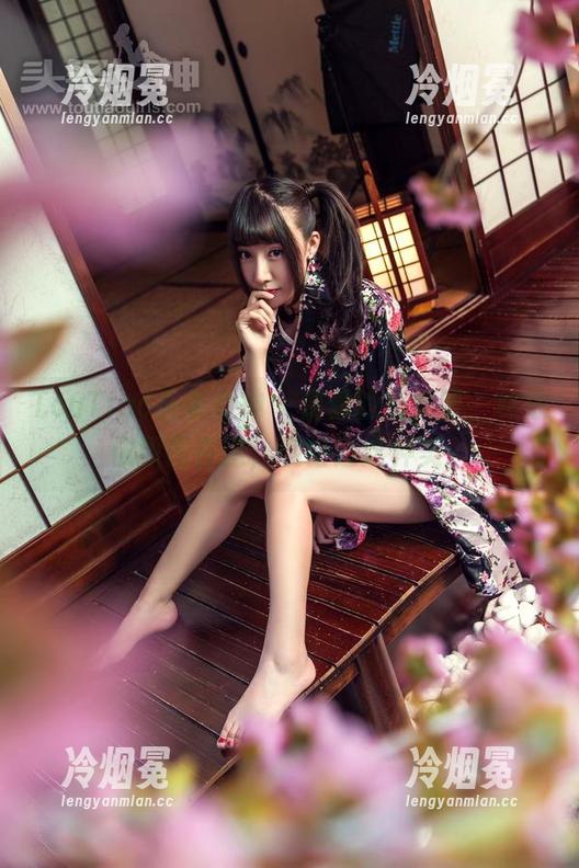 TouTiao头条女神-林依依 TouTiao头条女神 - 偶像的兔女郎,林依依原图在这,别错过这种美。