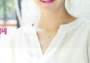 UGirls尤果网 – 痴迷于刘姗姗的私房教室，那张桌子你肯定见过！