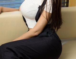 UGirls尤果网 – 这组王尔琳的夏日美图，直接让我想去海边丢掉烦恼。