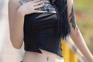 XIAOYU语画界 – Emily顾奈奈酱的水手服，毫无圣光，只剩下画风清奇的真实。图包在此，随你取用。