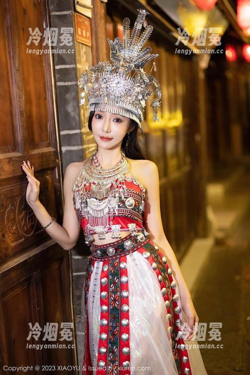 XIAOYU语画界 - 允儿Claire的豹纹私房图集，云端里的小野性