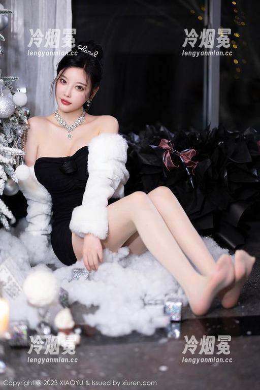 XIAOYU语画界-杨晨晨Yome XIAOYU语画界 - 杨晨晨Yome的写真,唉,袜子也太可爱了!