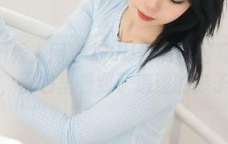 Xiuren秀人网 – 被UU酱的校园写真圈粉，图包里看到了追逐的影子