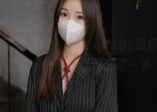 Xiuren秀人网 – 周jojobaby带你逛JK图集——下载时别忘牵一手