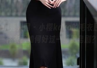 Xiuren秀人网 – 小樱koko的毛衣原图，一件衣服如何好过一部肥皂剧？