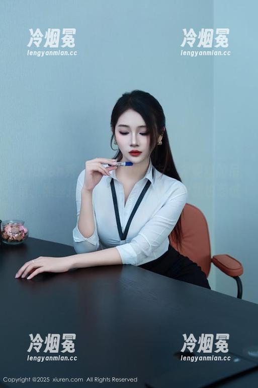 Xiuren秀人网-尤妮丝 Xiuren秀人网 - 原图直击:尤妮丝的吊裙、黑丝搭配,哎哟,这种组合我也想试试啊,哈哈