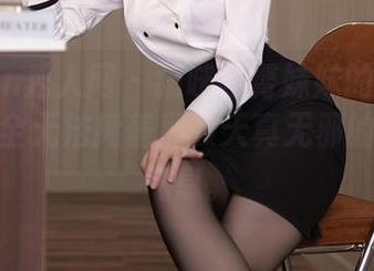 Xiuren秀人网 – 猫咪巨臀妹妹的少女写真，完全无法掩盖那股天真无邪的无圣光气息。