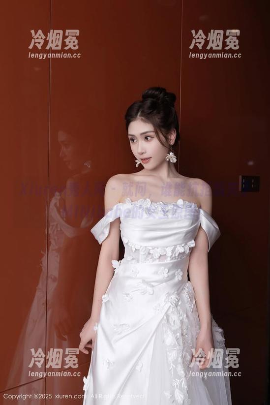 Xiuren秀人网-糯美子MINIbabe Xiuren秀人网 - 就问,谁能抗拒糯美子MINIbabe的女王原图!