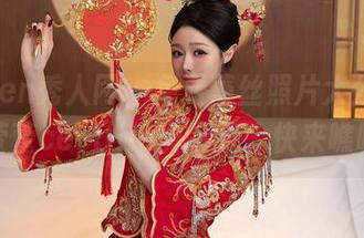 Xiuren秀人网 – 免费蕾丝照片大公开，陆萱萱cecillia真会玩，快来瞧瞧！