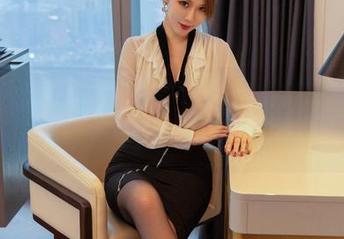 YouMi尤蜜荟 – 是小逗逗，你的裸足真值钱，图库应该多点这种风格呀。