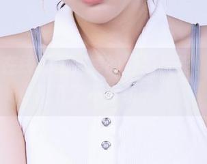 丽柜 – 在线揭秘婷婷的自拍技能，原图可是下了不少功夫！