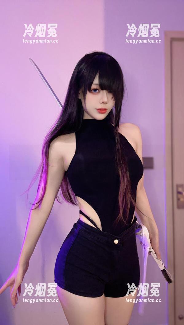 原图里的护士挺可爱的，九言的写真让我开始思考生死问题。