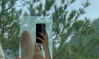 微密圈 – 泳池里的俏妞qiaoniu66：一个图集，藏着无数水波荡漾的搅动