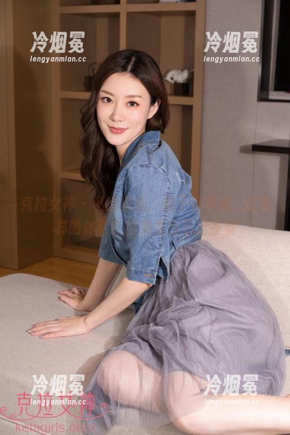 克拉女神-妮子 克拉女神 - 私房精选,妮子当学姐...是怎样的体验?图集里找不出答案