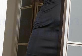 克拉女神 – 最新小芹职业装带你飞，套图里的少许叛逆是小秘密！