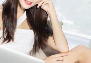 克拉女神 – 雅楠内衣图包，昨晚梦到了她穿这些，今天醒来找不到灵感！