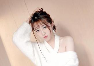嗲囡囡 – SiByl李思宁的甜心写真，眼睛看不够，心里在小鹿乱撞。