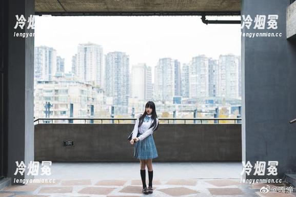 嘎潼的白丝作品集，让你看到什么叫“白丝当自强”！
