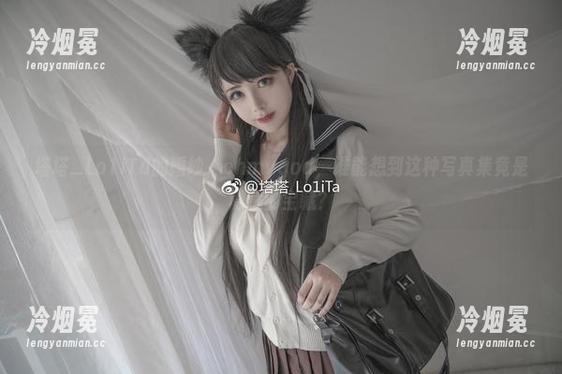 塔塔_Lo1iTa的婚纱，ohmygod，谁能想到这种写真集竟是隐藏的宝藏？