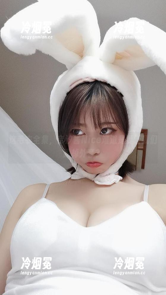这毛衣全集，奈汐酱Nice难道是要让我们脱掉外套？