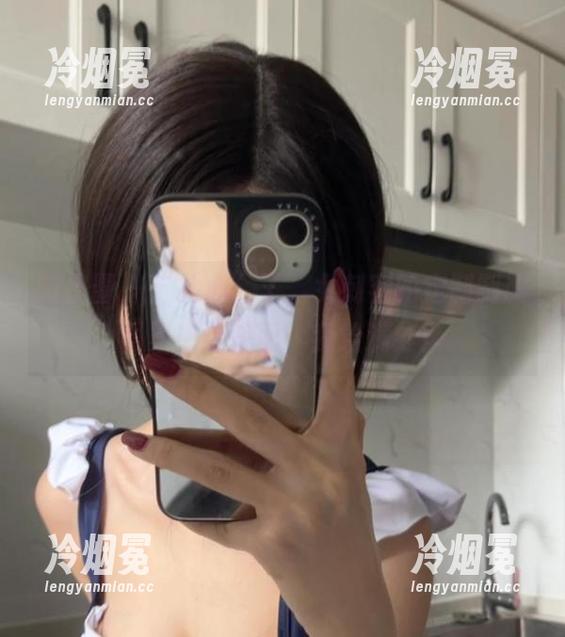 微密圈 - “扎心”了，女刺客的定制制服图集！这搭配，我给满分！