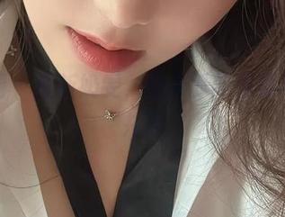 微密圈 – 最新奶雯，兔女郎的温柔与危险并存