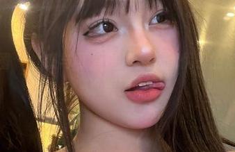 微密圈 – 性感与可爱碰撞，小优优子的短裙精选美图。
