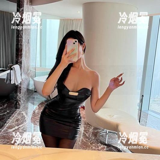 小猫咪ck 微密圈 - 小猫咪ck最新力作:我在云朵上的空姐写真集