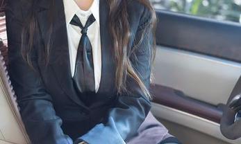 尤蜜荟 – 从未见过的little贝壳女友套图，点滴都是心思