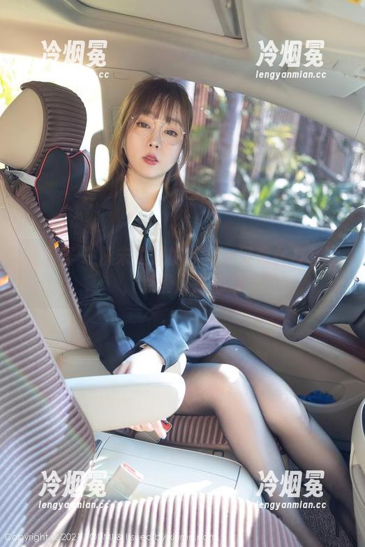 尤蜜荟-little贝壳 尤蜜荟 - 从未见过的little贝壳女友套图,点滴都是心思