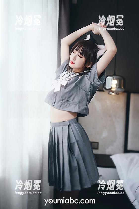 尤蜜荟-菲儿 尤蜜荟 - 菲儿的图集:其实我也想做个妖艳的玉女,可惜天生是个呆货…