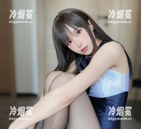 布丁大法 布丁大法的冰美式,原图观看时感觉就像是在期待一场没发生的浪漫。