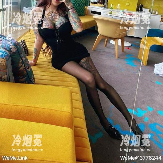 微密圈 - 希希Gina的美腿合集，下载的时候务必控制好热度，不然你会觉得自己也想探个究竟。