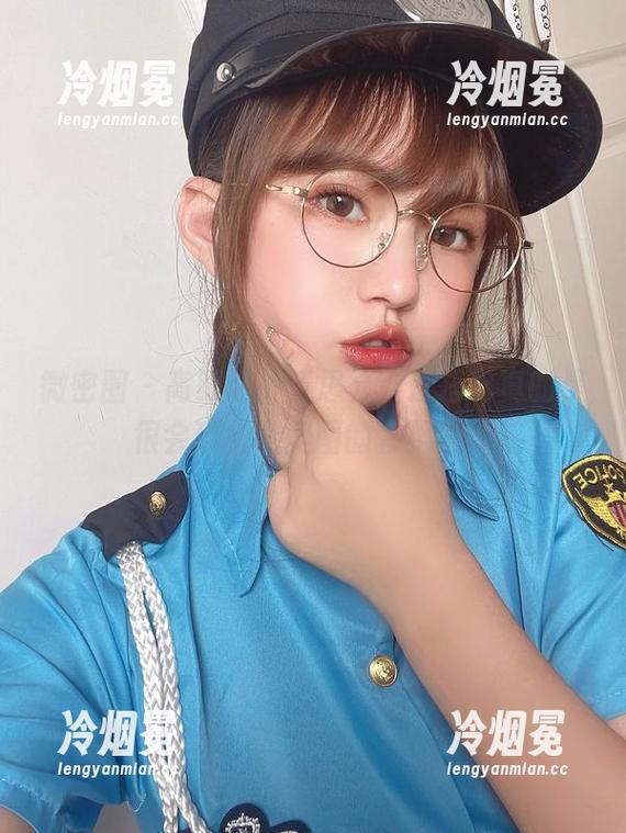 张思允 微密圈 - 高跟鞋,张思允,这搭配真的是很会玩免费美图的套路啊!
