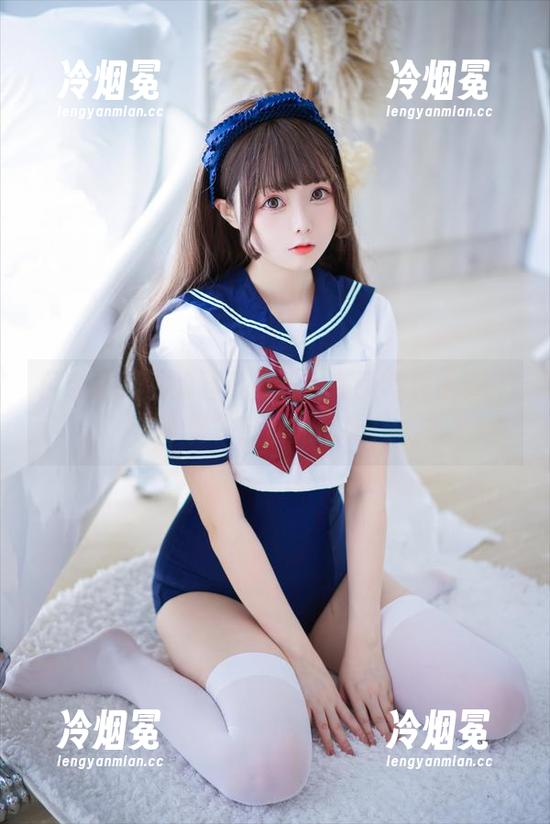 日奈娇眼里的碧蓝航线：每张写真都是“可畏”自信的证明！