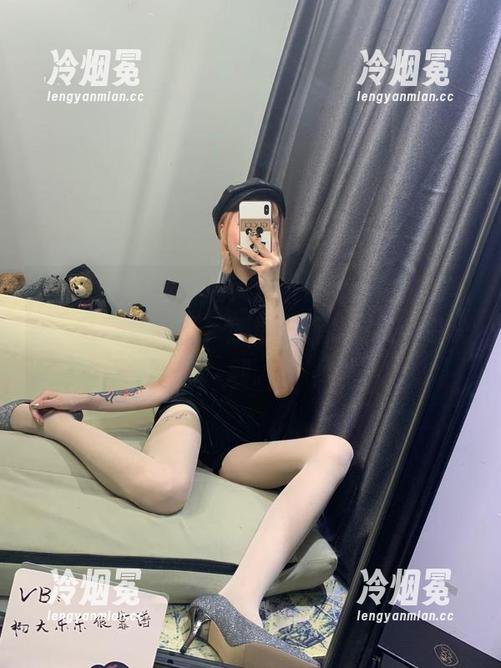 杨大乐乐很靠谱 微密圈 - 哇塞,杨大乐乐很靠谱在妹妹写真上又变花样了,剧情更新得让我浮想联翩。