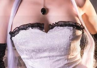 “杨衣yangyi居家”：这组写真让我重新思考了什么叫日常，貌似还不错。