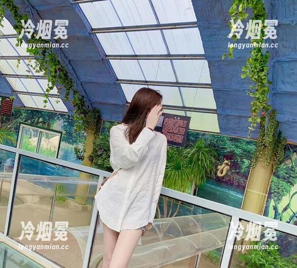 林子琳喵 微密圈 - 林子琳喵睡衣之旅:图集新更新,懒散范儿自由飞翔!