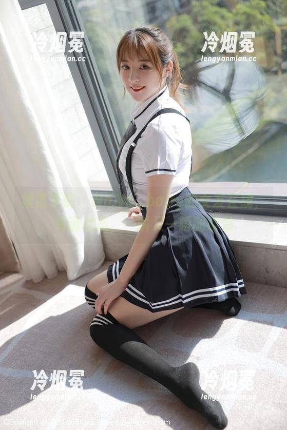 模范学院-NaNa_baby 模范学院 - NaNa_baby的女友在线,高清状态,一瞬又一瞬的瞬息