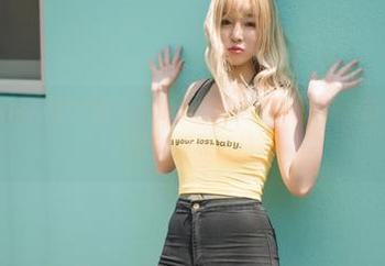 波萝社 – 最新！猫九酱Sakura的婚纱图集——一秒钟变身婚礼界的超级明星