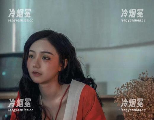 当洛丽塔大哥遇上‘秘书’合集，办公室气氛微妙升温
