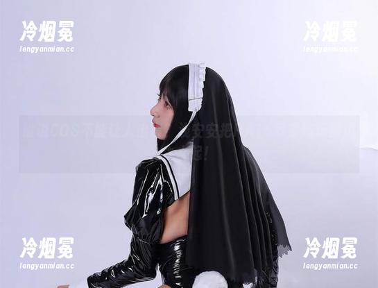 谁说COS不能让人出错？浅安安把PA15翠雀媚玩得风生水起！
