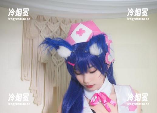 提到清颜颜子，我的目光就直奔她的美腿，赶快拼拼这组写真分享吧。