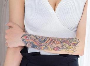 爱尤物 – 徐莉芝Booty的美图：高清还不算，秘密更是神一般的疯狂！