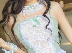 爱蜜社 – 理直气壮吃瓜，莉娜lena的美图让我们为她的美脚点赞！